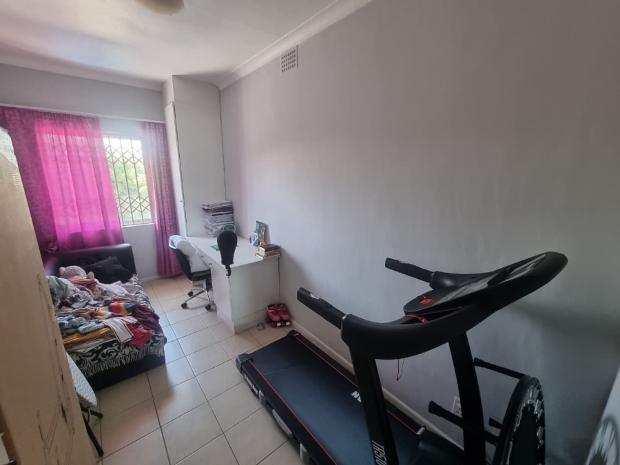 To Let 4 Bedroom Property for Rent in Claremont Western Cape